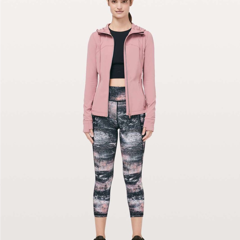 NWT Lululemon Time To Sweat Crop *23"